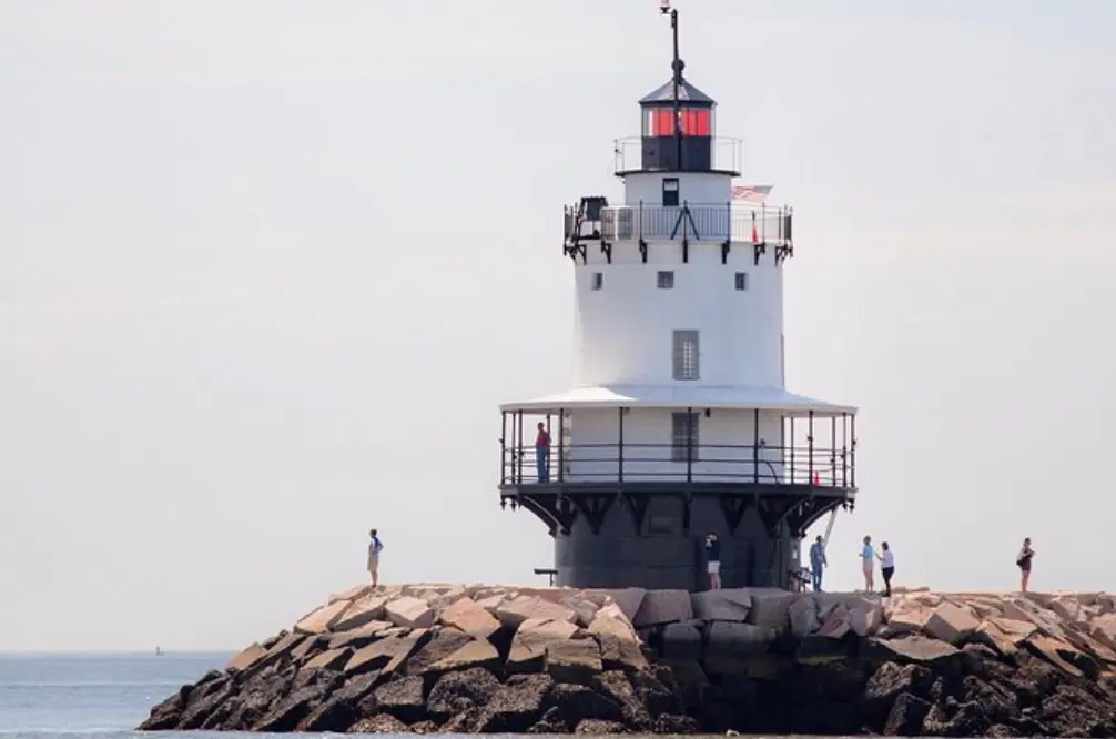 Sunset Lighthouse Cruise Along Casco Bay