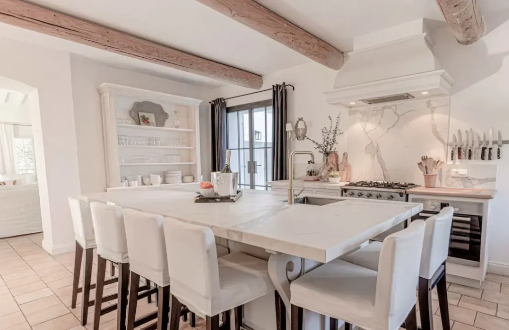 Kitchen area