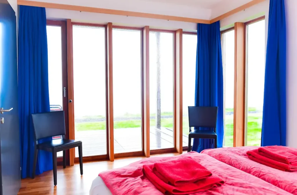 See through bedroom