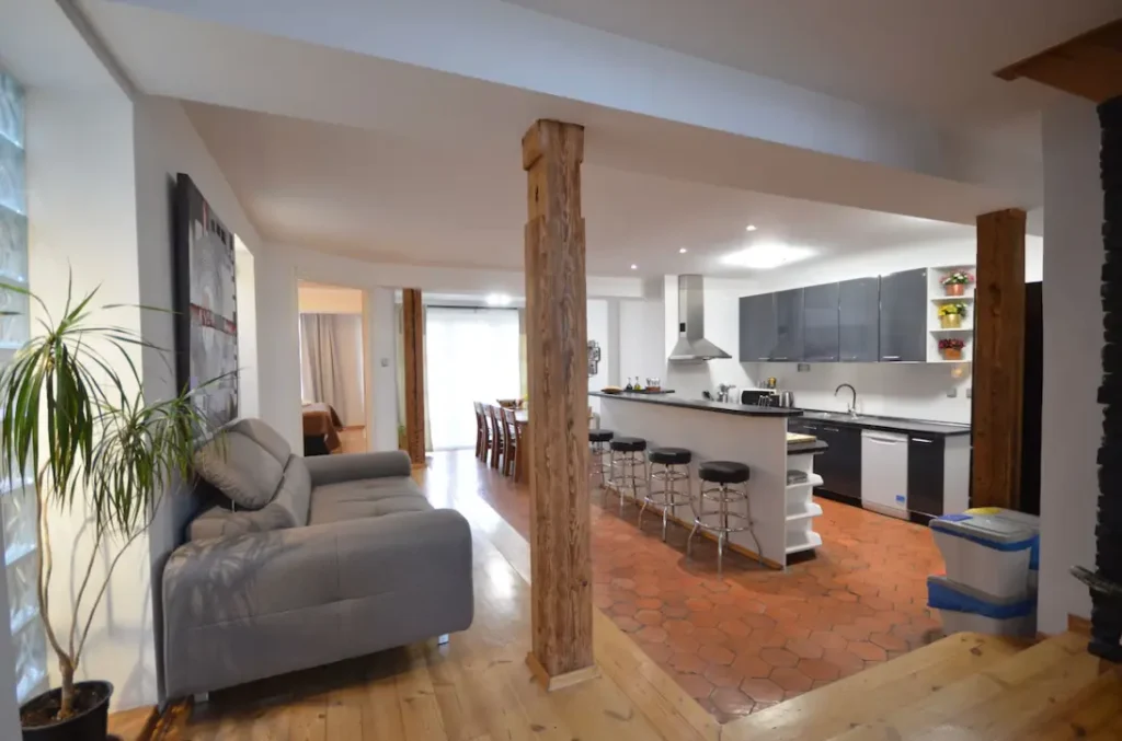 Kitchen area