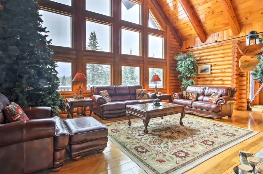 living area with stunning view