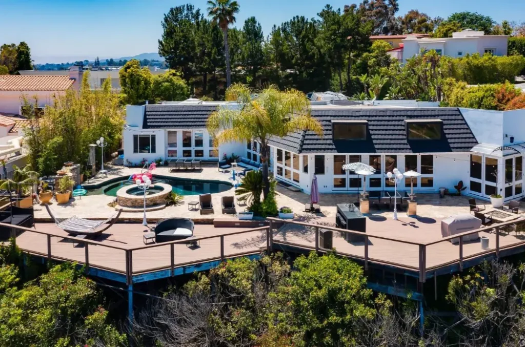 Aerial view of the mansion