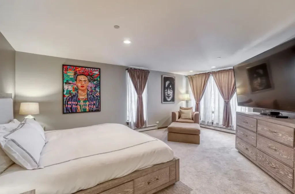 Master Bedroom features King Bed, En-Suite Bathroom