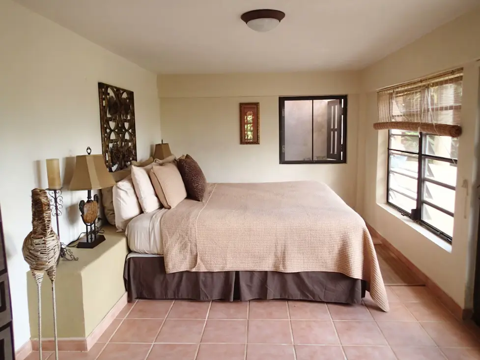 2 twin beds possible to separate