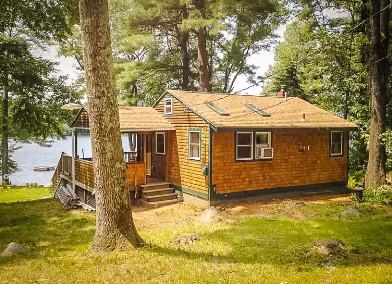 18 Unique Airbnbs in Rhode Island Beach Houses + Vacation Rentals