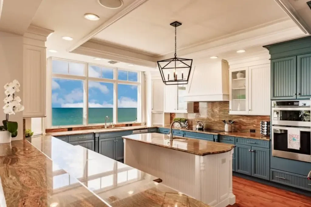 Gourmet kitchen