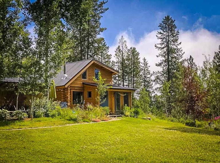 16 Best Airbnbs in Jackson Hole, Wyoming Cabins, Lodges + More
