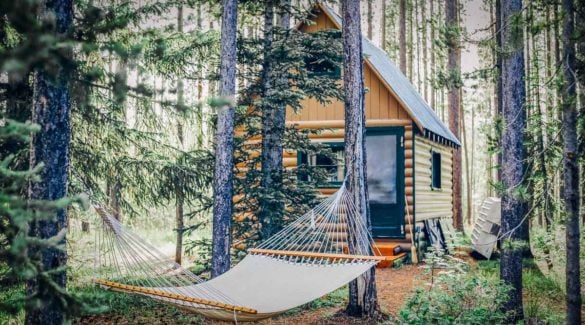 coolest airbnbs in colorado featured image