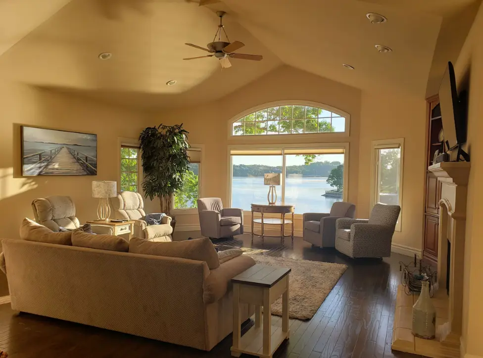 Family room off kitchen spectacular lake views