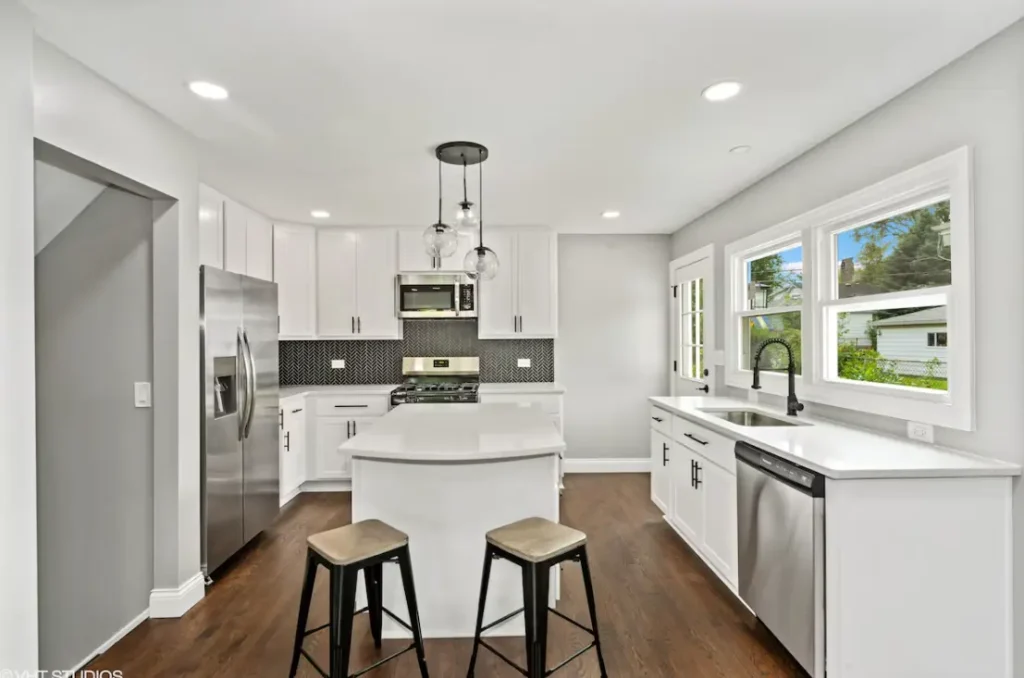 Clean private kitchen