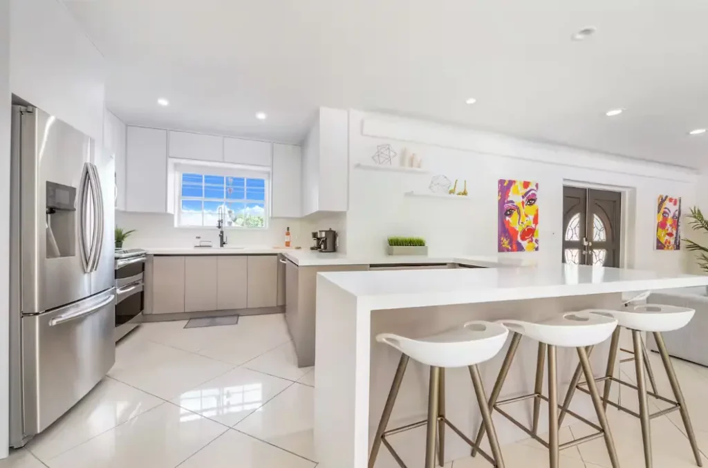 Fully equipped kitchen