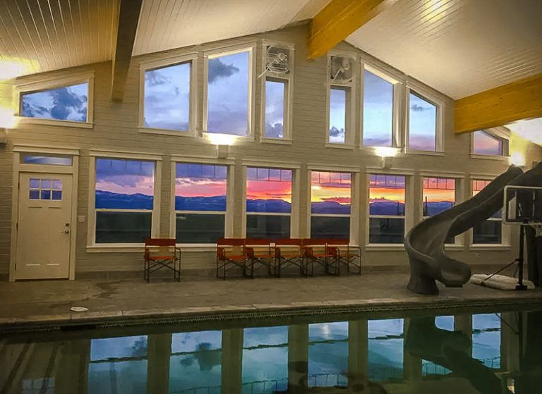 30+ Airbnb Vacation Rentals with Indoor Pools in the US (With