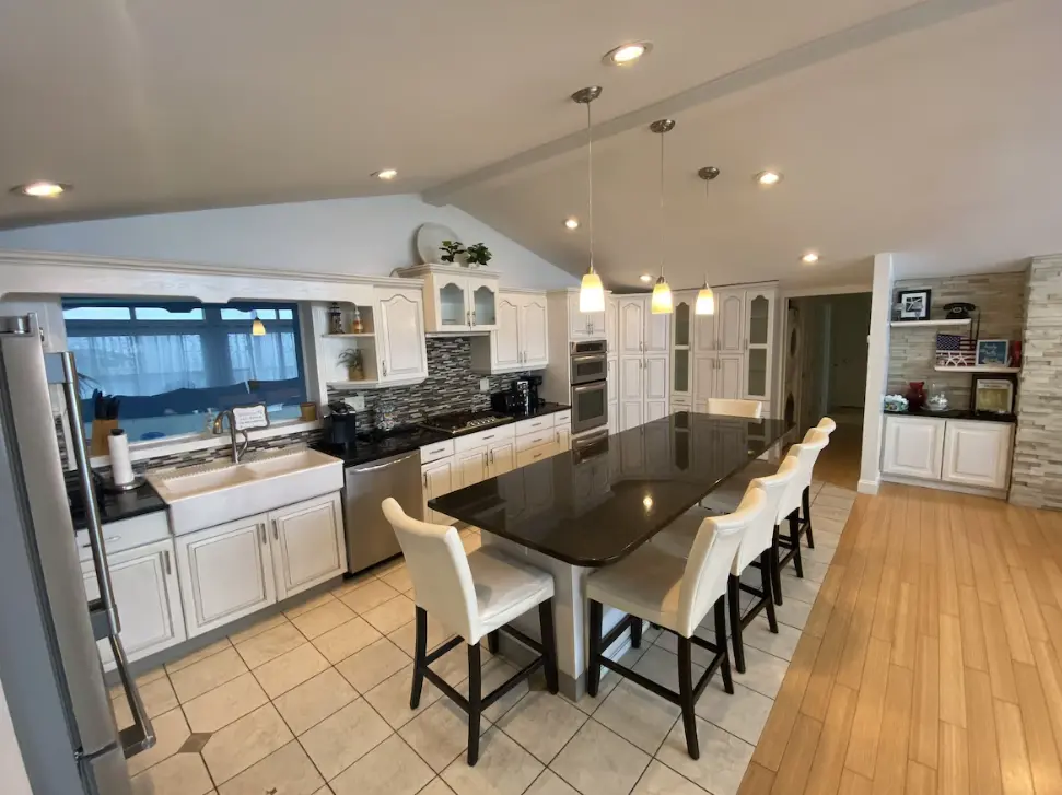 Seating Area in Kitchen
