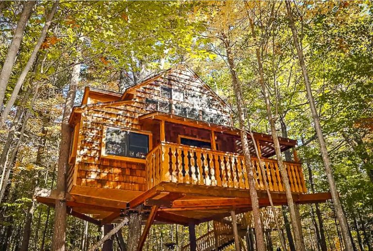 37 Unique Airbnbs in New England Cabins + Treehouse Vacation Rentals