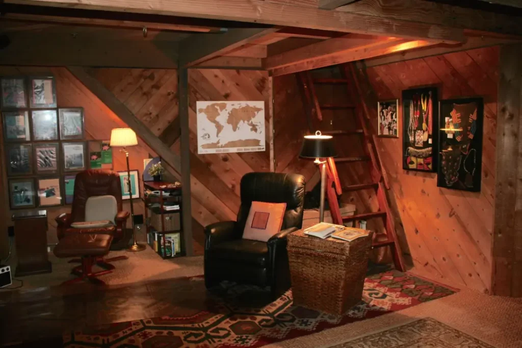 Reading room off upstairs master bedroom