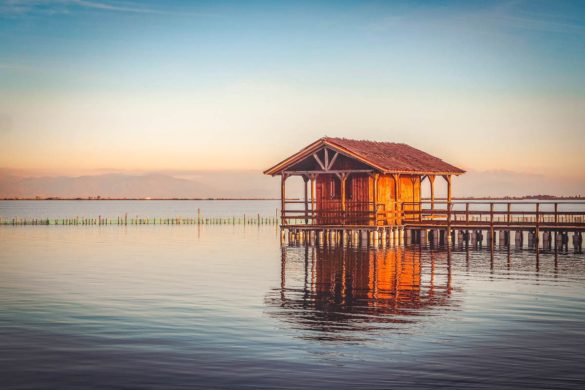 20 MAGICAL Airbnbs in the Finger Lakes (With Photos)