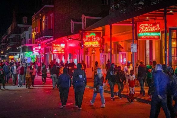 20 BEST Group Trip Ideas with Friends (My Favorite Places)