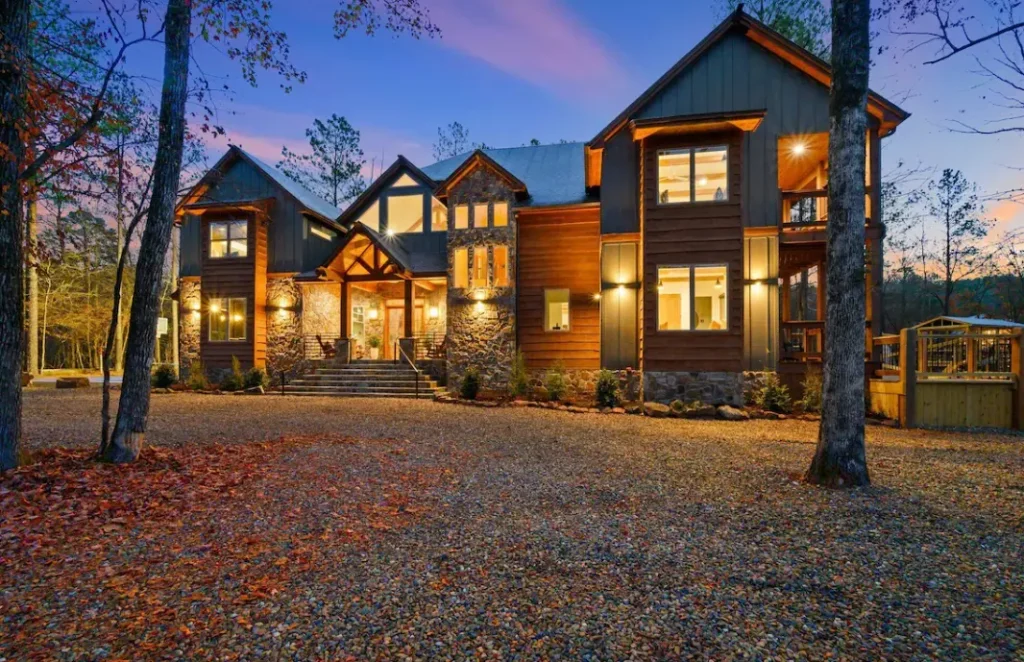 Thunder Creek Lodge