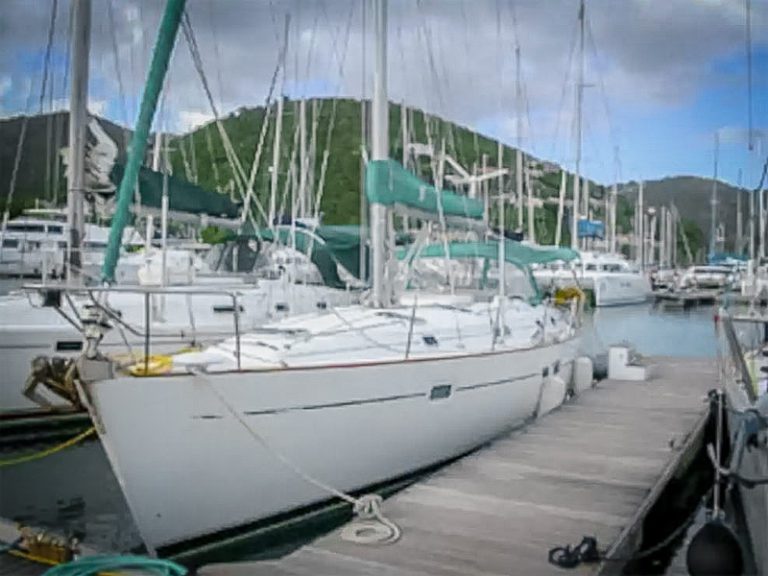 15 Best Airbnbs on a Boat Unique Yachts, Houseboats + More!