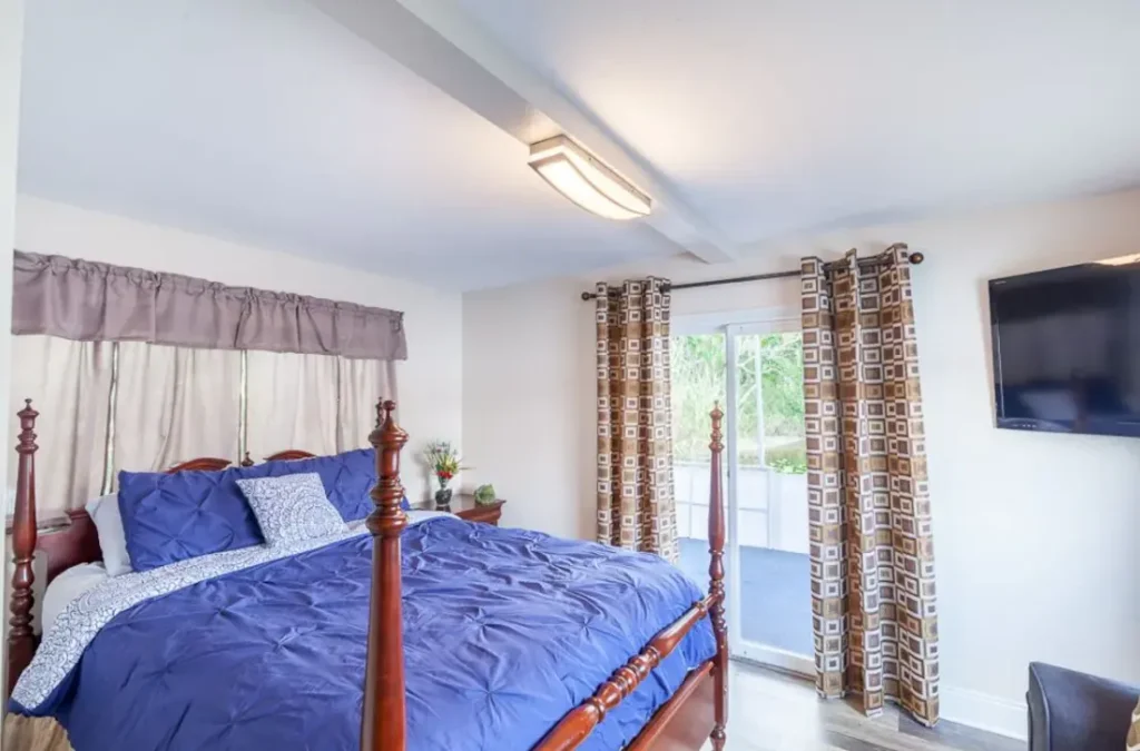 Cozy bedroom