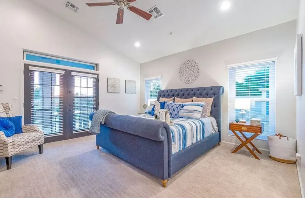 Cozy bedroom