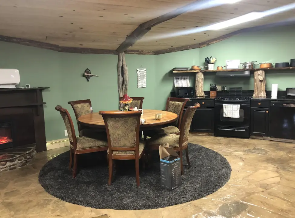 Kitchen and dining area