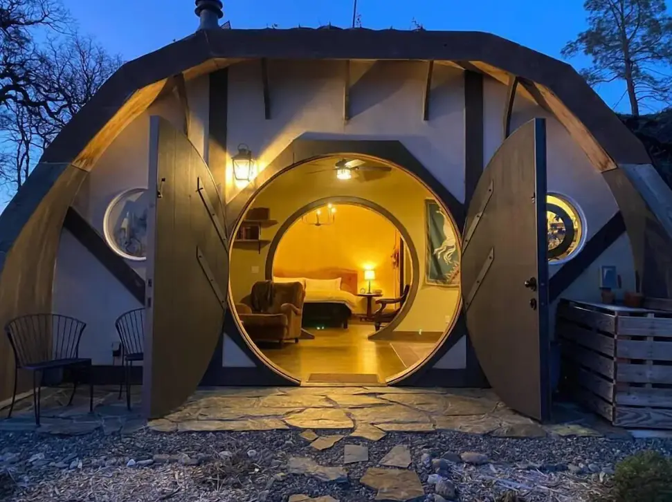 Hobbit hole entrance
