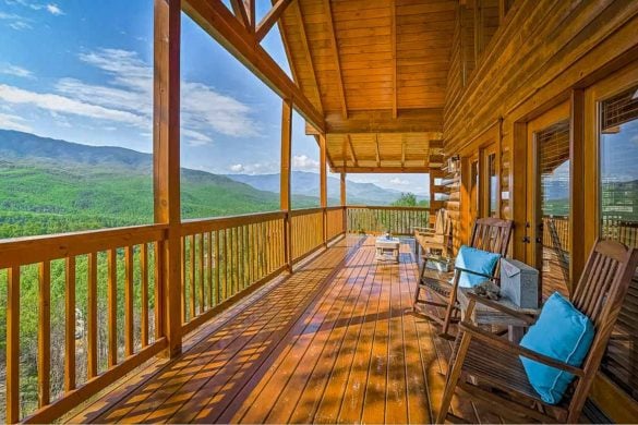 17 AMAZING Mountain Airbnbs in the US for Nature Lovers