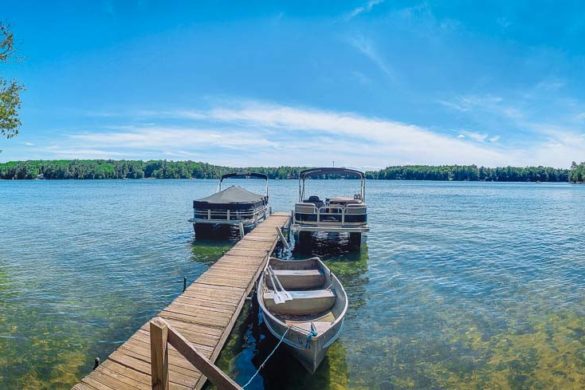 13 Bucket List Airbnbs in Michigan (Cabins + Lake Homes)