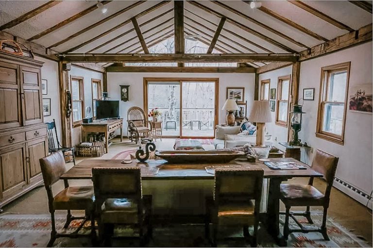 24 Incredible Airbnbs in the Berkshires (With Availability + Photos)
