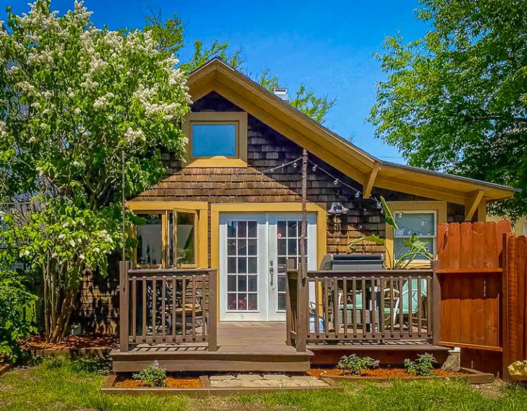 27 Unique Airbnbs in Vermont Treehouses + Vacation Rentals