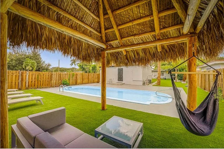 30 Unique Airbnbs in Florida Beach Houses + Vacation Rentals