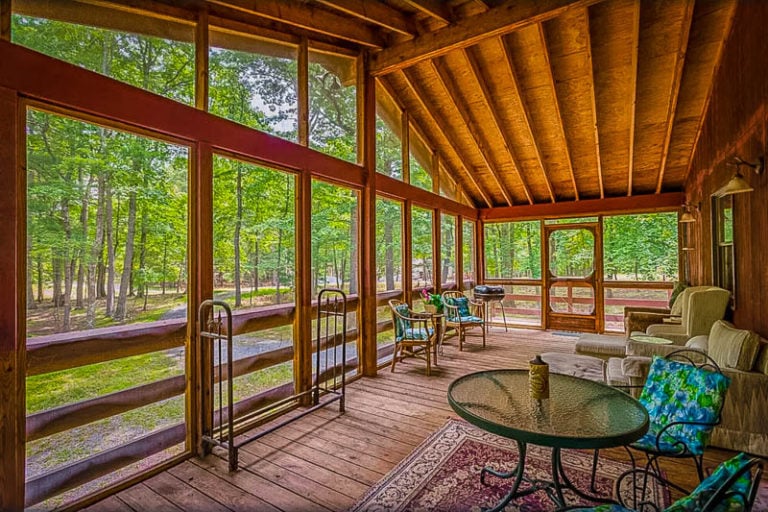 13 Best Cabin Rentals in West Virginia Country Road + New River