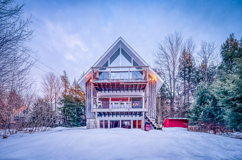 13 Cozy Cabin Rentals in Vermont (With Availability)