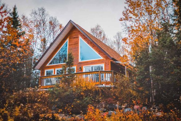 13 Epic Cabins in Vermont (Mountain Views, Hot Tubs & More)