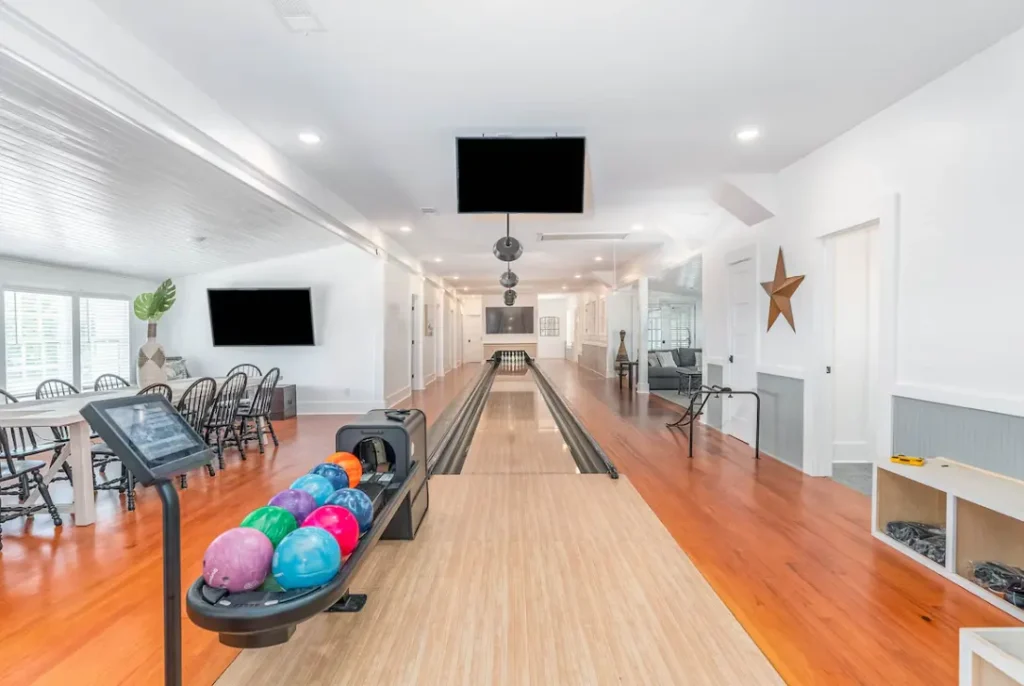 Private bowling lane