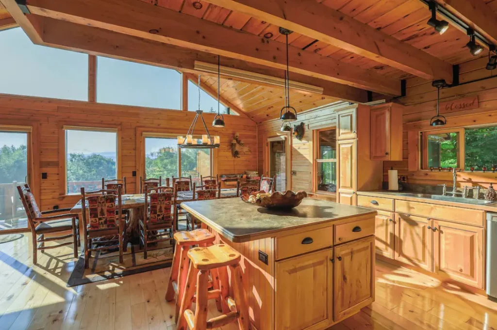 Kitchen and dining area with stunning views outside