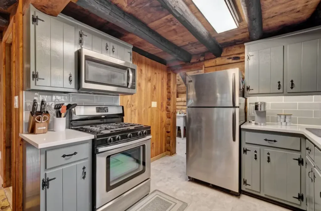 Kitchen includes gas stove/oven and microwave