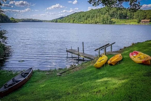 13 MAGICAL Lake Houses in Maine You Can Rent (Right Now)