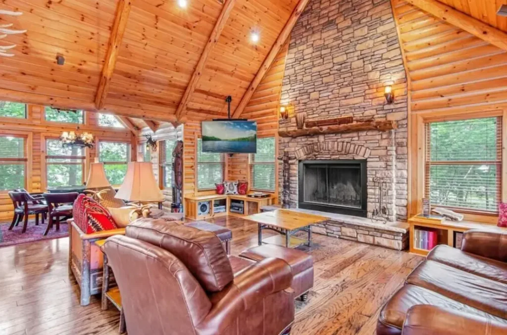 Cozy upstairs living room