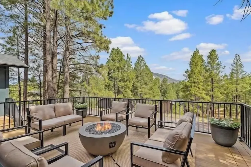 Common area with stunning views