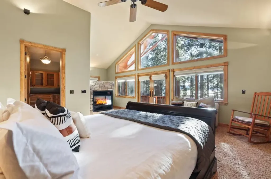 Bedroom with stunning view outside