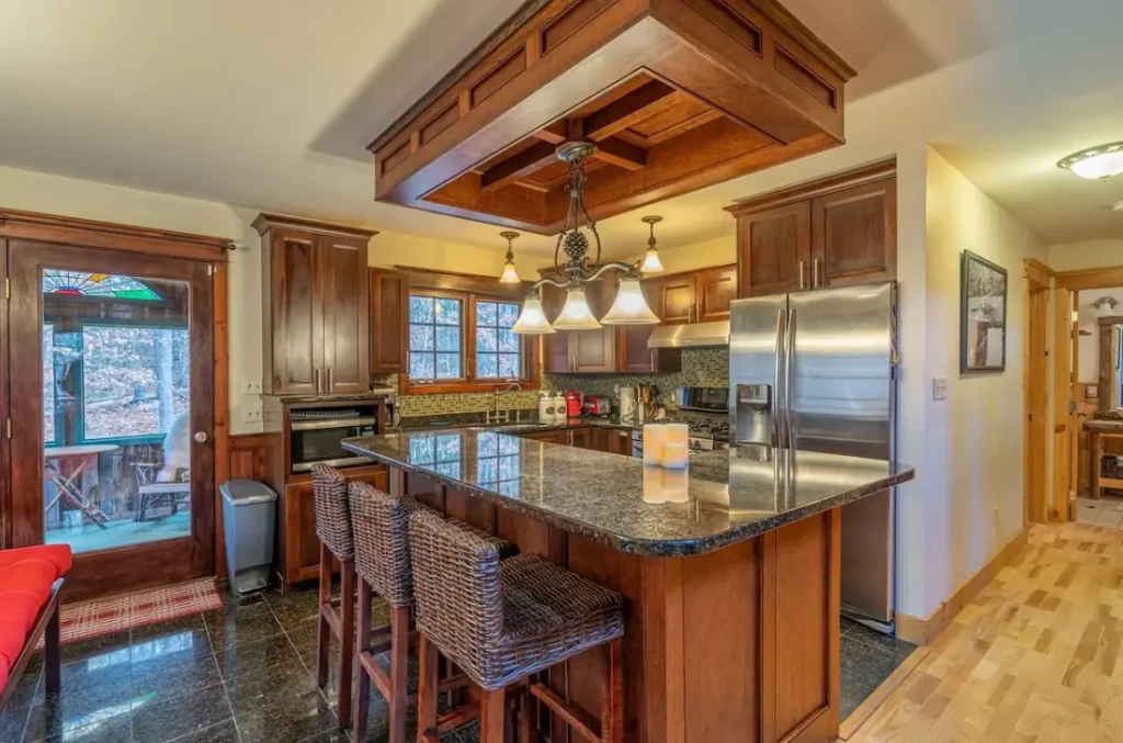 Kitchen towards screened porch