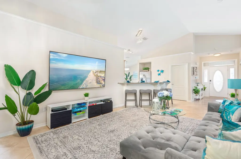 Gorgeous living area