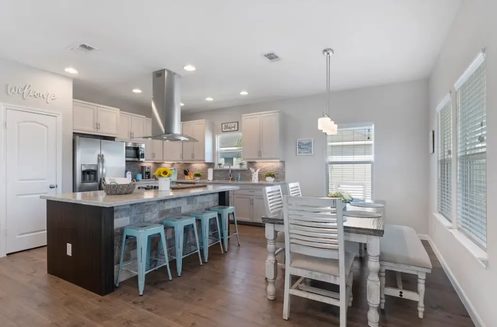 Large open kitchen area