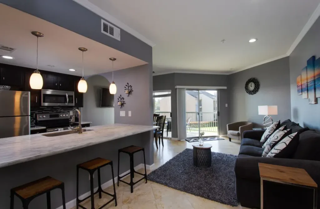 Little Paradise at Lake Conroe Living and kitchen area