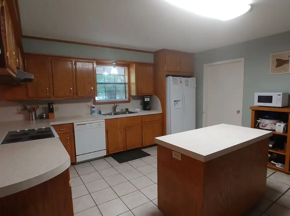 Copper family house lake house kitchen