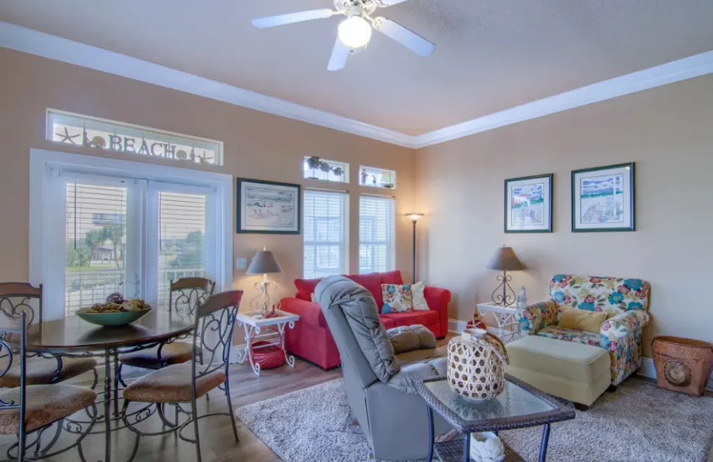 2nd floor living room