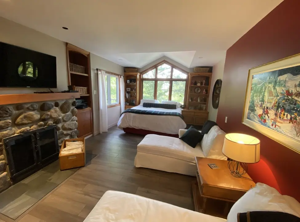 Spacious primary bedroom