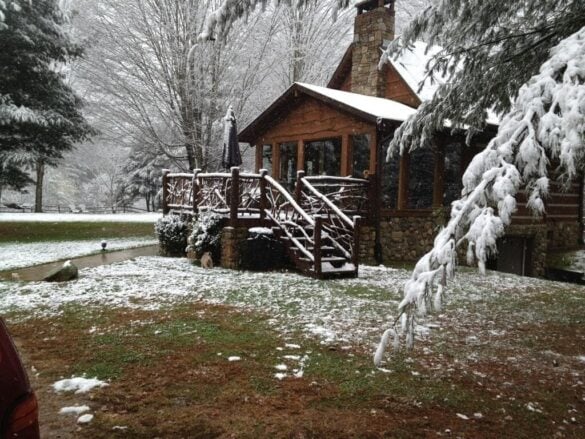 a snowy cabin rental in Boone, North Carolina